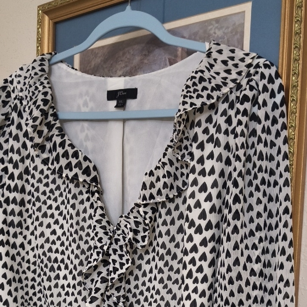 Apt. 9 Monochrome Heart Print Blouse - Picture 3 of 13